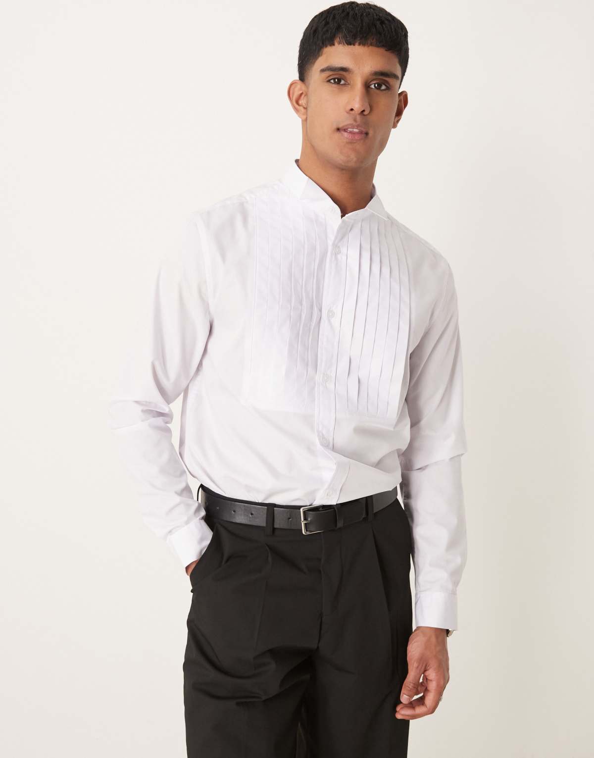 ASOS DESIGN formal wing collar regular shirt with pleated bib front in white