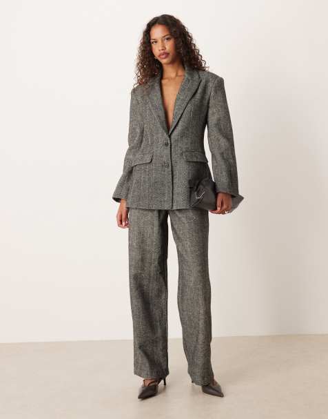 ASOS DESIGN – Formande kostym i ylletyg - view 1