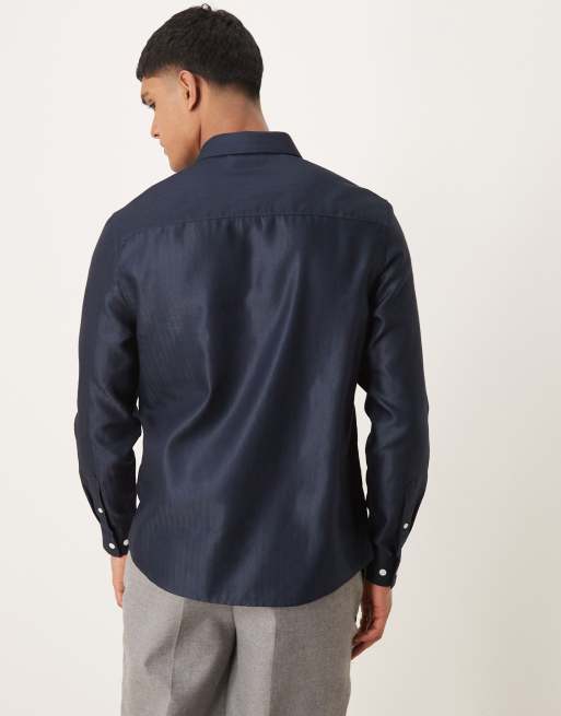 ASOS DESIGN – Formelles, bügelleichtes Hemd in Marineblau mit Fischgrätstruktur in regulärer Passform, 4 von 4