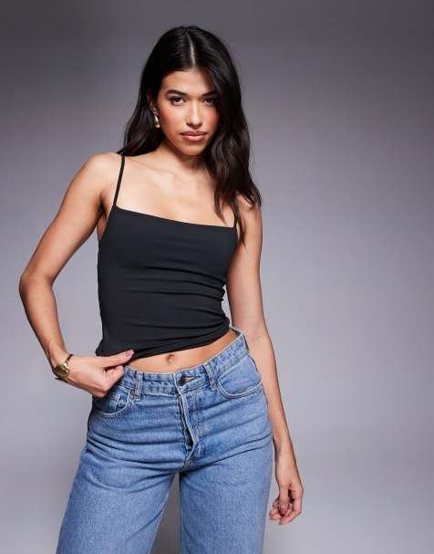 ASOS DESIGN – Formendes Cropped Camisole-Top in Schwarz - view 1