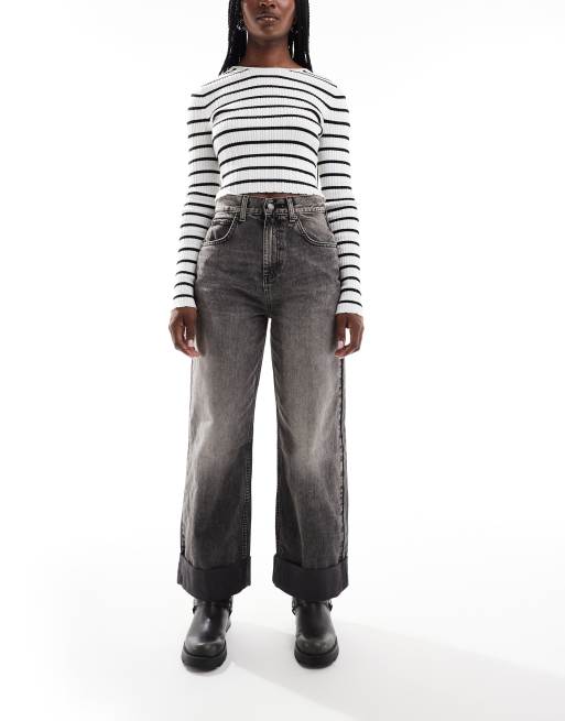 ASOS DESIGN - Forvaskede sorte og løstsiddende jeans med brede opsmøg
