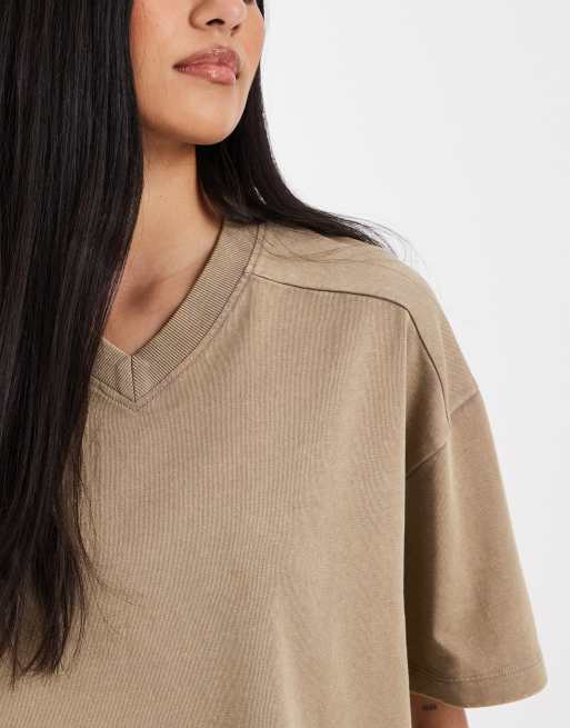 ASOS DESIGN - Forvasket beige T-shirt i regular fit med v-hals, 3 af 4