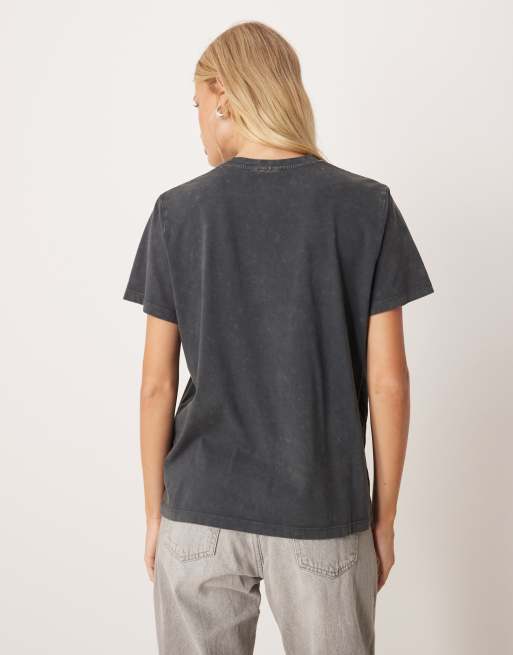ASOS DESIGN - Forvasket koksgrå T-shirt med licenseret Oasis-grafik i regular fit, 3 af 4