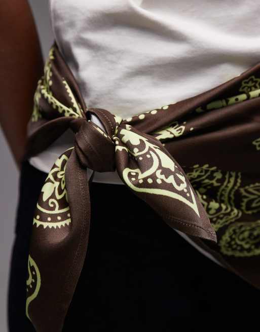 ASOS DESIGN - Foulard in raso marrone con stampa cachemire, 2 di 3