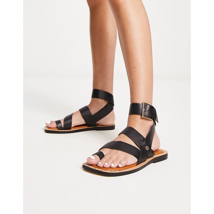 Leather toe loop online sandals uk