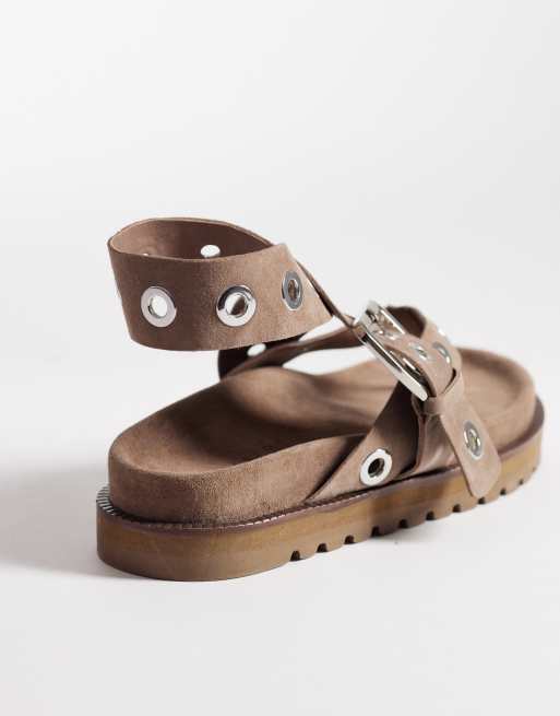 ASOS DESIGN Francoise grommet flatform sandals in taupe suede, 3 of 4