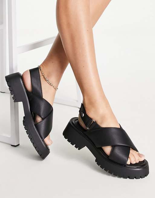 ASOS DESIGN - Frankie - Platte sandalen met dikke zool in zwart