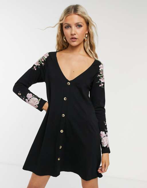 ASOS DESIGN – Freizeitkleid in Schwarz mit durchgehender Knopfleiste und Stickerei an den Schultern