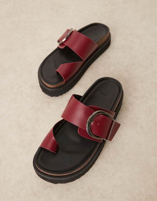 ASOS DESIGN – Fresh – Bordowe klapki z wkładką na grubej podeszwie