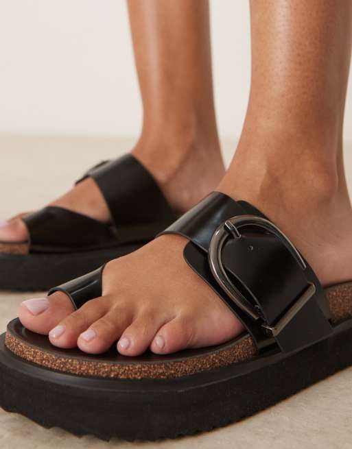 ASOS DESIGN – Fresh – Czarne klapki z wkładką na grubej podeszwie, 2 z 4