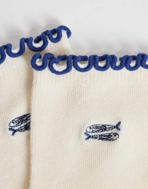 ASOS DESIGN frill edge ankle socks with sardine embroidery in white, 3 of 3