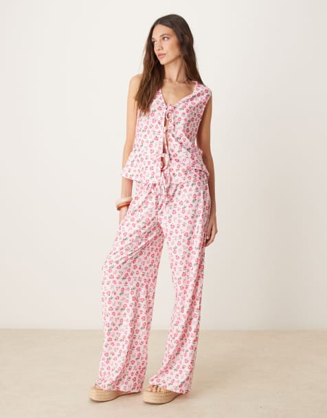 ASOS DESIGN frilly co-ord in pink ditsy floral - view 1