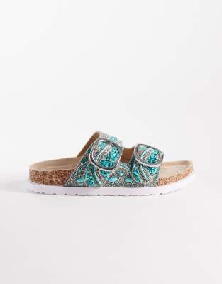 ASOS DESIGN - Frost - Sandalen in Blau mit Perlenverzierung und zwei Riemen