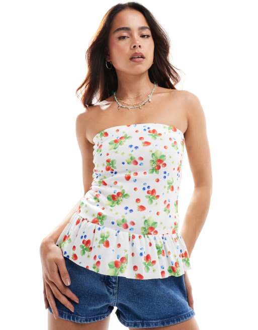 ASOS DESIGN – Fruktmönstrad topp i peplum-modell med bandeauringning