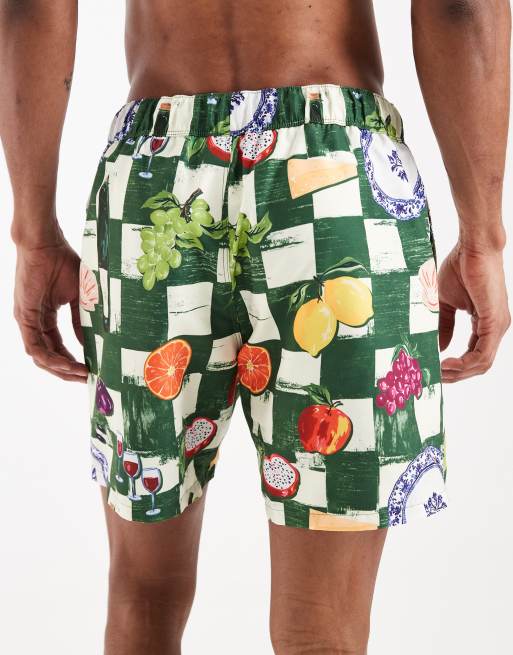 ASOS DESIGN – Fruktmönstrade, halvlånga badshorts, 4 av 5