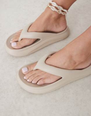 Asos Design Fudge Chunky Flip-flop Slides