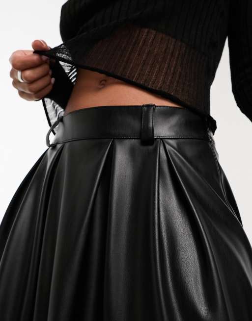 ASOS DESIGN - Fuld galla-midinederdel i sort, imiteret læder, 2 af 4