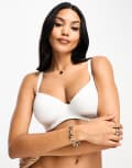 [ASOS DESIGN] ASOS DESIGN Fuller Bust moulded t-shirt bra in white 34F White