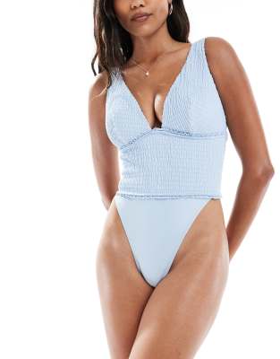 ASOS DESIGN - Fuller Bust - Sabrina - Exklusiver, gesmokter Badeanzug in Blau