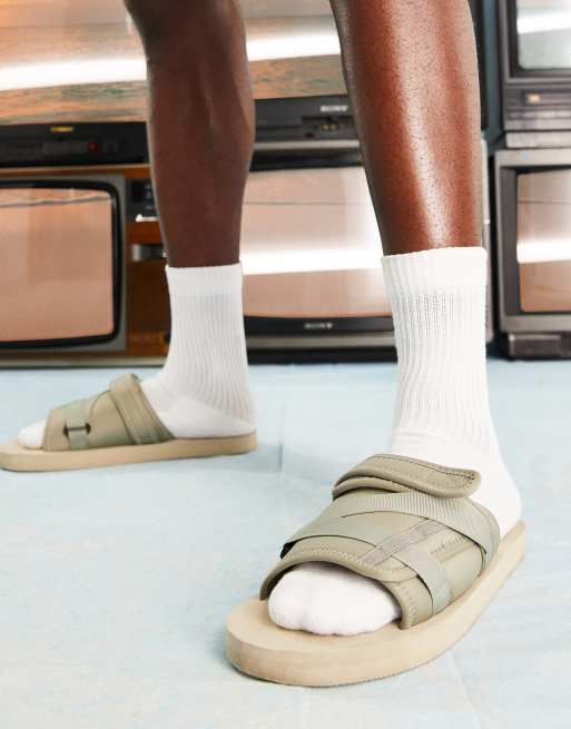 ASOS DESIGN – Funktions-Slider in Olivgrün mit Kontrastsohle, 3 von 4