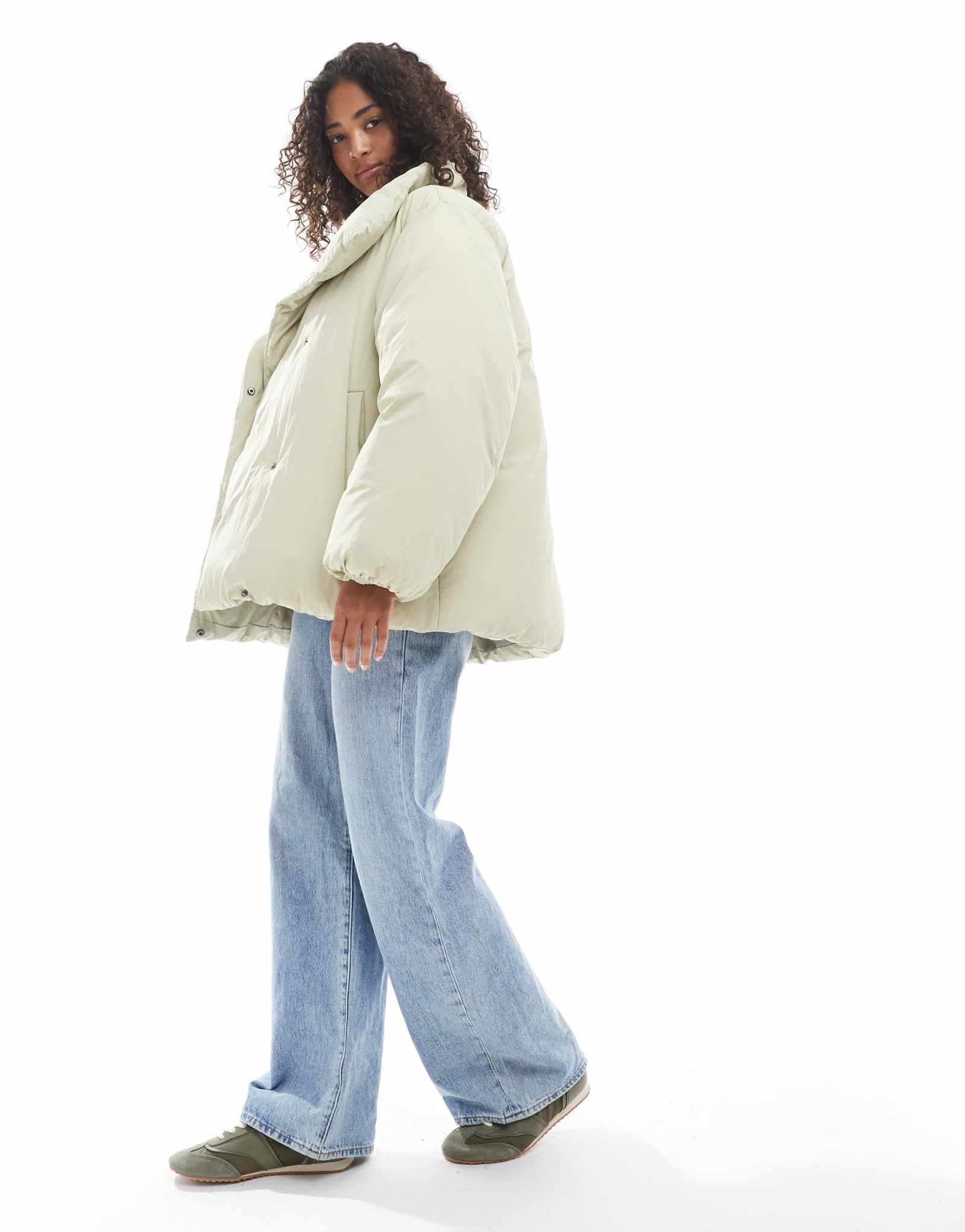 Чистый пуховик с воронкообразным вырезом от ASOS DESIGN цвета шалфея