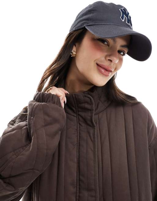 ASOS DESIGN – Steppjacke in Braun mit Trichterkragen