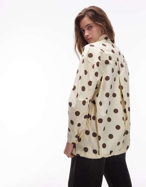 ASOS DESIGN funnel neck sports shirt in buttermilk polka dot, 3 of 4