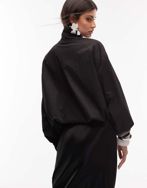 ASOS DESIGN - Giacca tecnica nera con scollo a imbuto e dettaglio a pieghe sulle maniche