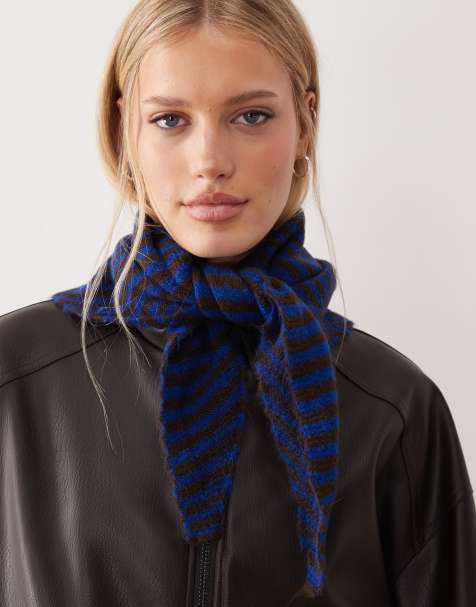 ASOS DESIGN - Geborstelde gebreide driehoekige sjaal met strepen in kobaltblauw en chocoladebruin - view 1