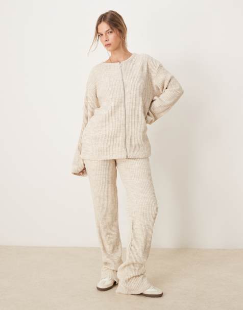 ASOS DESIGN - Geborstelde geribbelde broek met wijde pijpen in ecru, deel van co-ord set - view 1