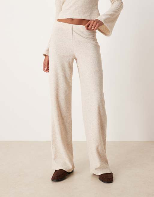 ASOS DESIGN - Geborstelde geribbelde co-ord set van bardottop en broek, 2 van 3
