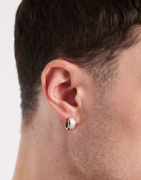 ASOS DESIGN - Geborstelde oorringen van waterbestendig roestvrij staal met afgeschuinde rand in zilver - view 1