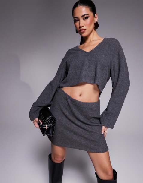ASOS DESIGN - Geborstelde top met diepe V-hals, lange mouwen en naaddetail in antracietgrijs, deel van co-ord set - view 1