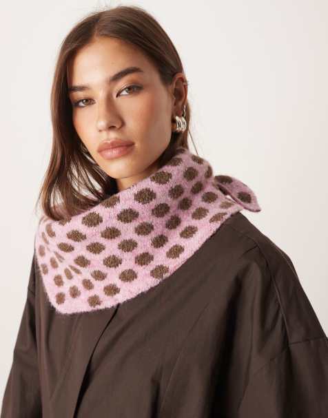 ASOS DESIGN - Gebreid driehoekig hoofddoek met stippenpatroon in roze en bruin - view 1
