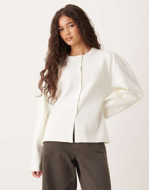 ASOS DESIGN - Gebreid getailleerd vest met structuur en pofmouwen in crème - view 1