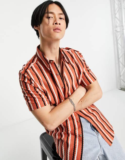 ASOS DESIGN - Gebreid overhemd met kraag in jaren 70-stijl en strepen
