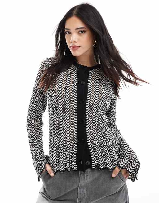 ASOS DESIGN - Gebreid vest met contrasterende gehaakte stiksels in zwart en wit