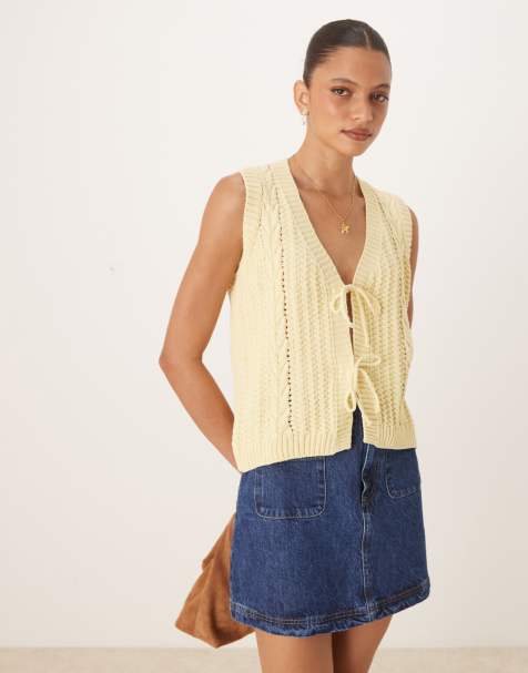 ASOS DESIGN - Gebreid vest met gestrikte voorkant in gebroken wit - view 1