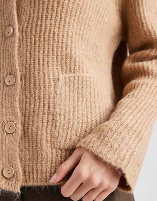 ASOS DESIGN - Gebreid vest met opgestikte zakken in beige, 3 van 4