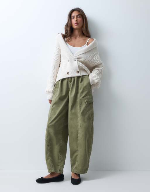 ASOS DESIGN gebreid vest met sjaalkraag en kabels in crème, 2 van 5