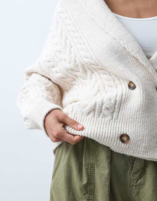 ASOS DESIGN gebreid vest met sjaalkraag en kabels in crème, 4 van 5
