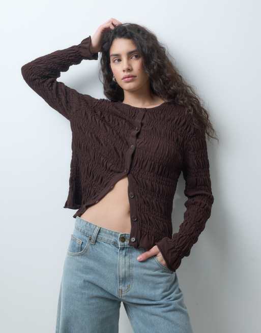 ASOS DESIGN gebreid vest met smokdetail in bruin, 2 van 4