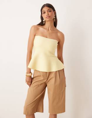 ASOS DESIGN - Gebreide bandeau-top met gestructureerde zoom en lange pasvorm in lichtgeel - view 1