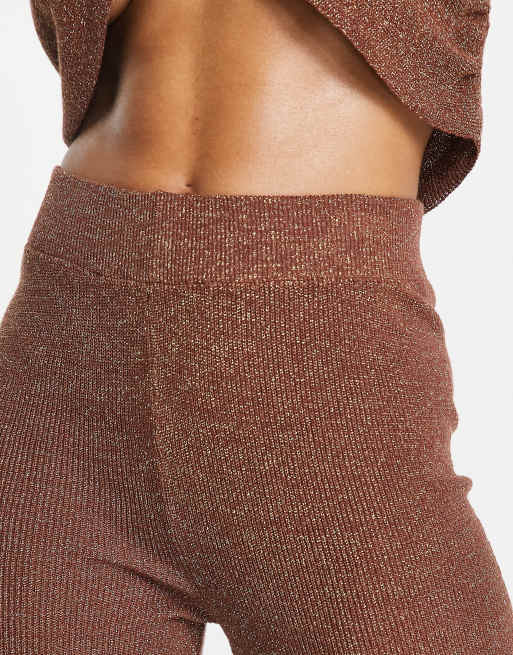 ASOS DESIGN - Gebreide flare-broek met metallic garen, deel van co-ord set, 3 van 4