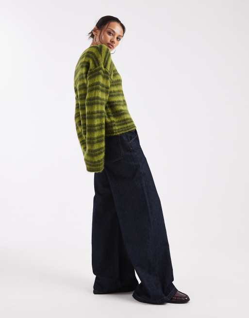 ASOS DESIGN - Gebreide geborstelde trui met strepen in olijfgroen, 2 van 4