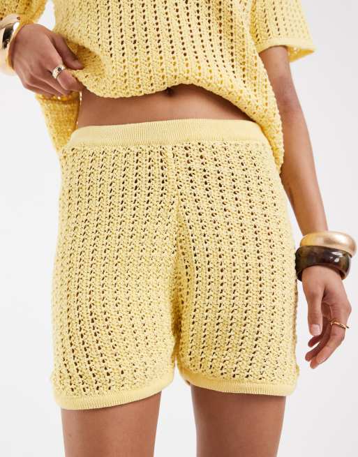 ASOS DESIGN - Gebreide gehaakte micro short in lichtgeel, deel van co-ord set, 3 van 5