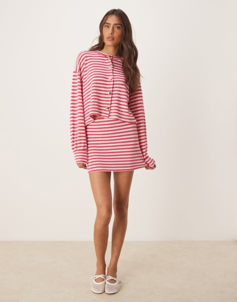 ASOS DESIGN - Gebreide gestreepte co-ord set in donkerroze - view 1