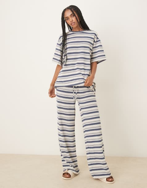 ASOS DESIGN - Gebreide gestreepte co-ord set in marineblauw - view 1