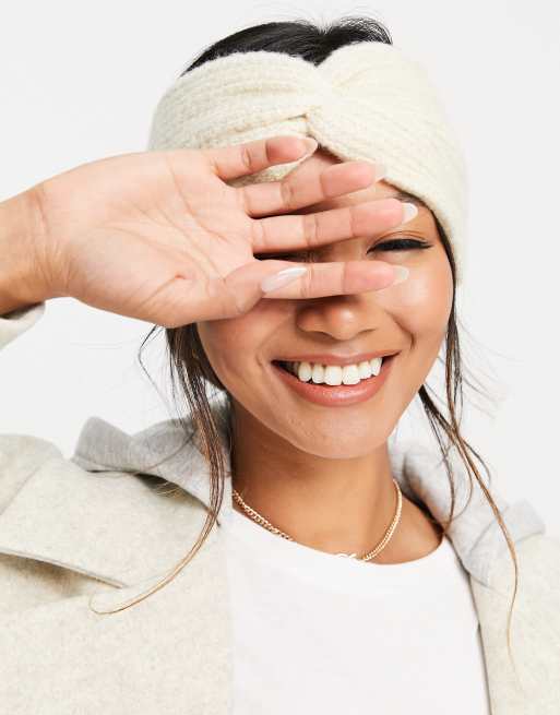ASOS DESIGN - Gebreide hoofdband met gedraaide voorkant en textuur in crème