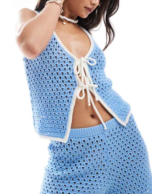 ASOS DESIGN - Gebreide strandtop met gestrikte voorkant en contrasterende randjes in blauw